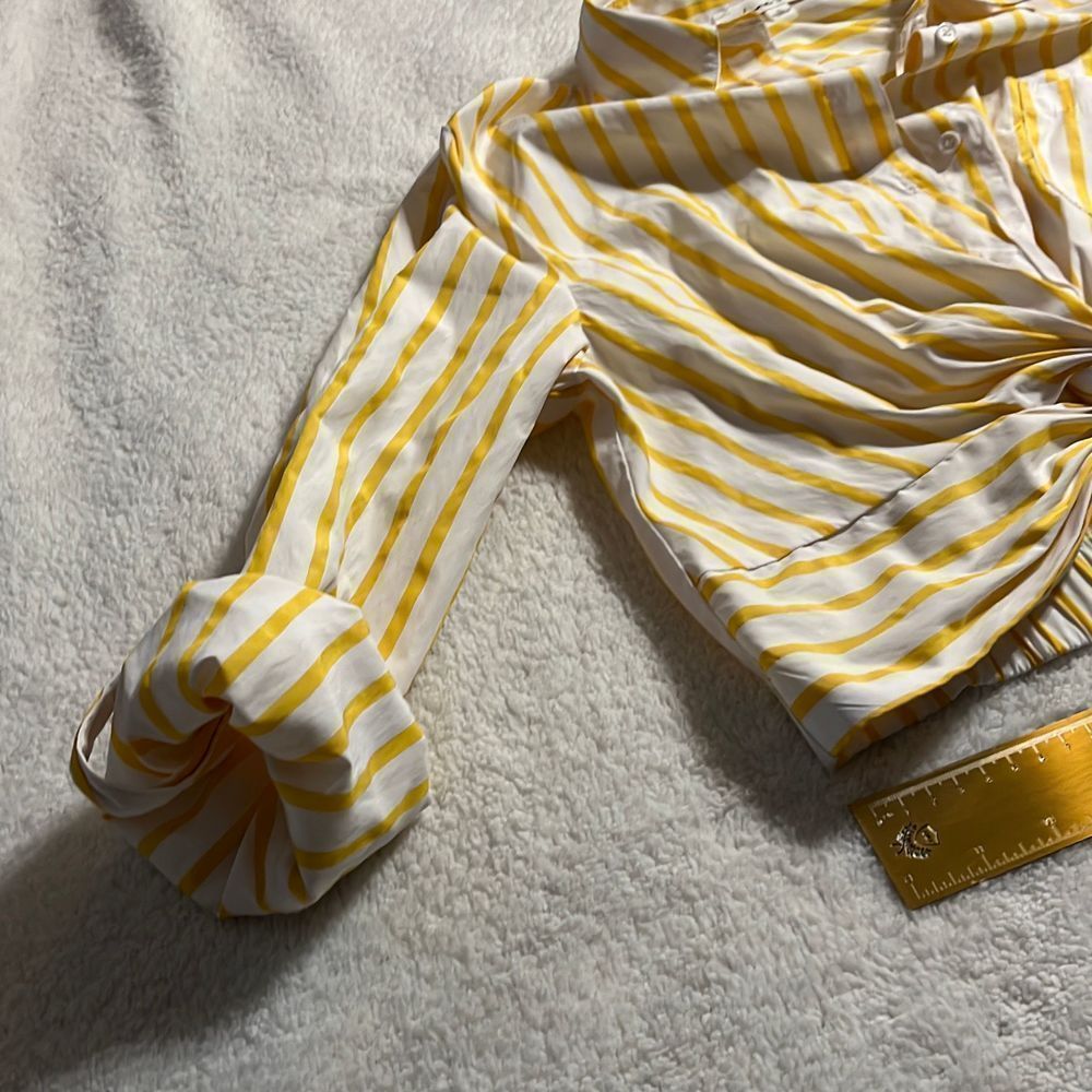 Cropped Button Down Top - image 4